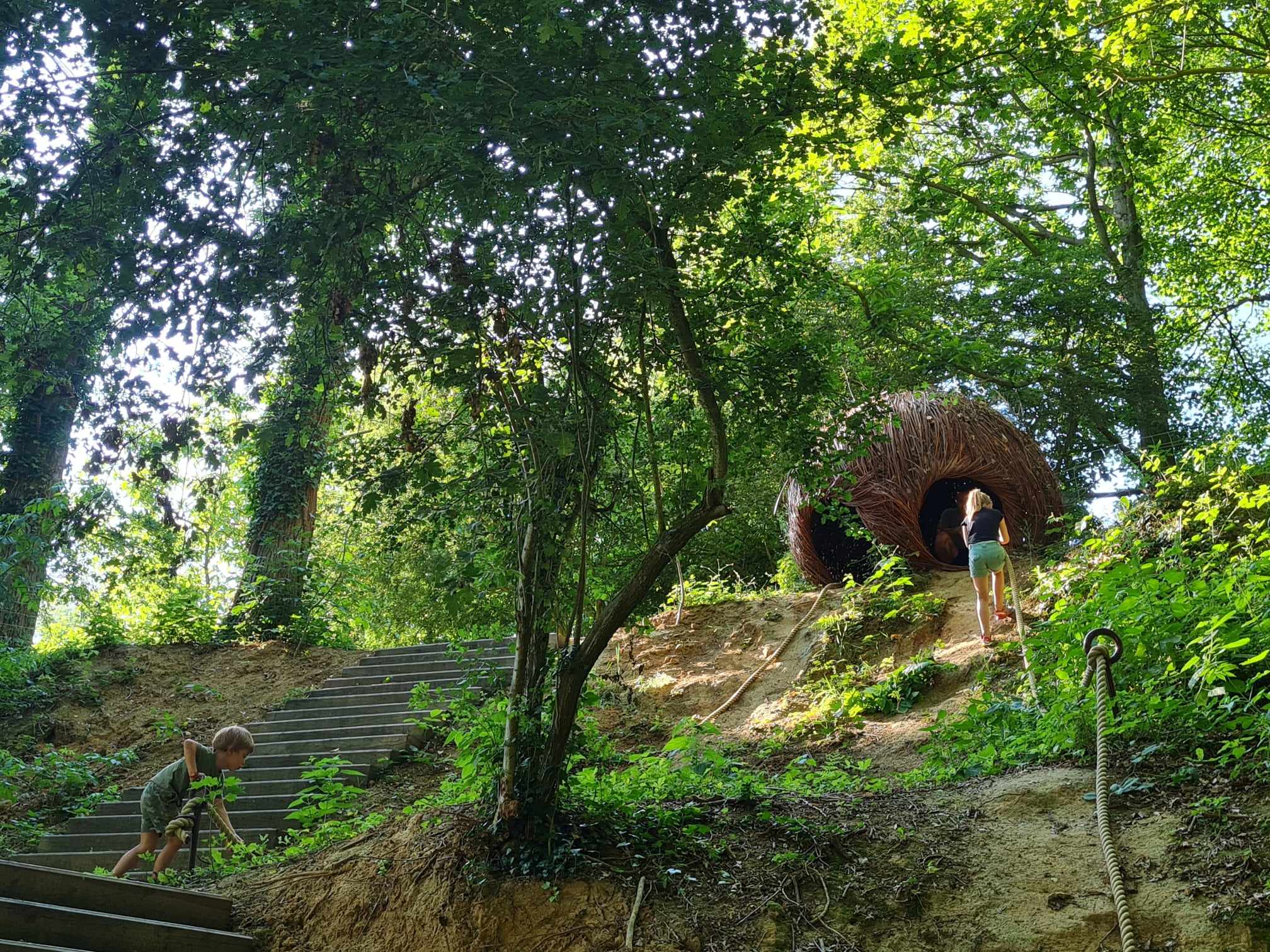 Aire ludique L'Observatoire caché, Godewaersvelde
