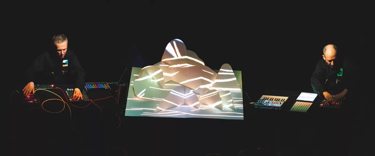 Ekla ! Électro & livre pop-up animé !