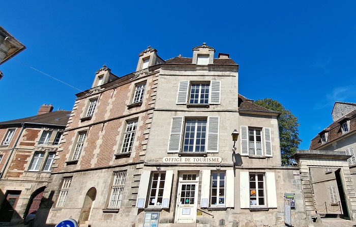 Office de tourisme de Chantilly-Senlis  France Hauts-de-France Pas-de-Calais Senlis 62310