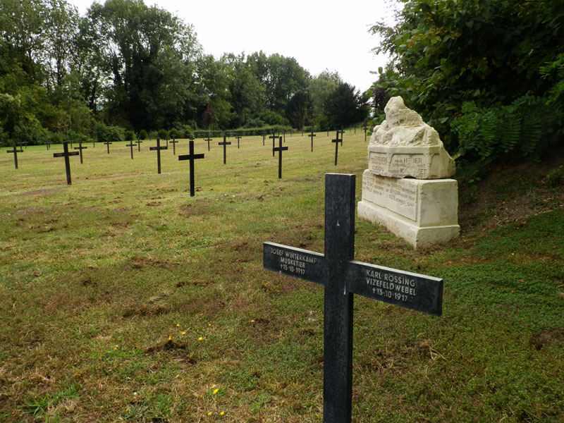 Cimetière militaire allemand de Bousson, Laon - photo 2