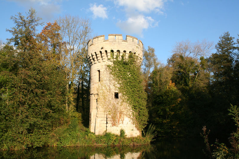 Tour fortifiée de Vaurseine