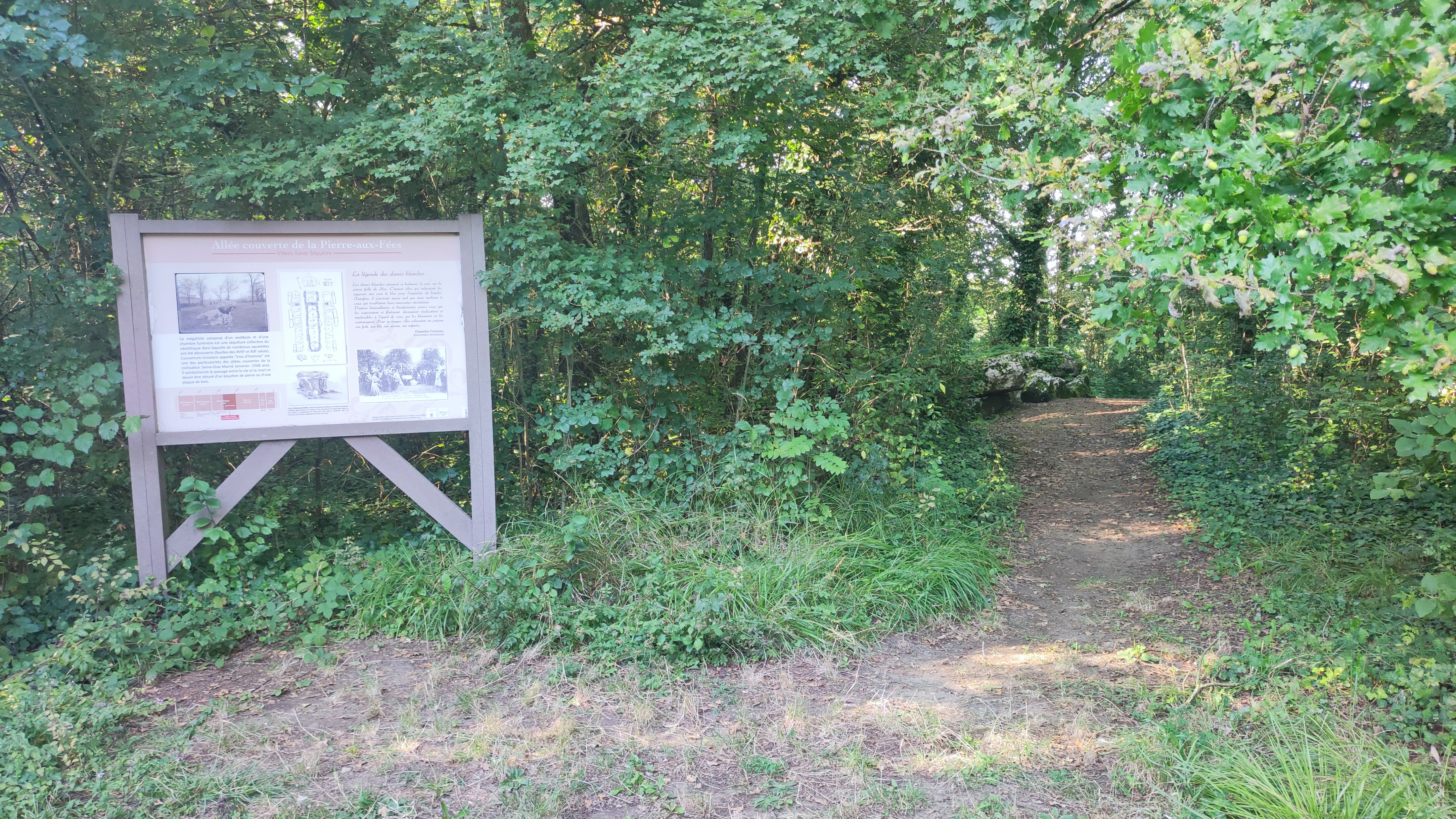 Villers et le Dolmen de la Pierre aux Fées, Villers-Saint-Sépulcre