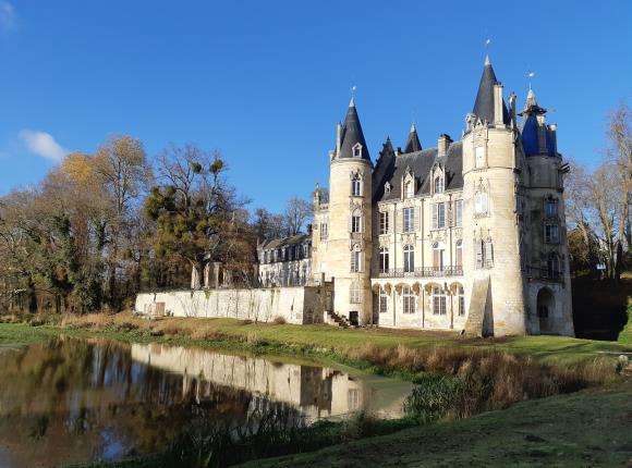 Chateau de Mont l'Eveque