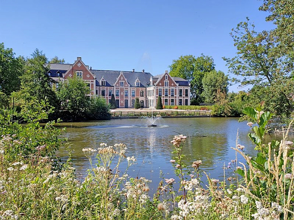 Parc et chateau de Robersart