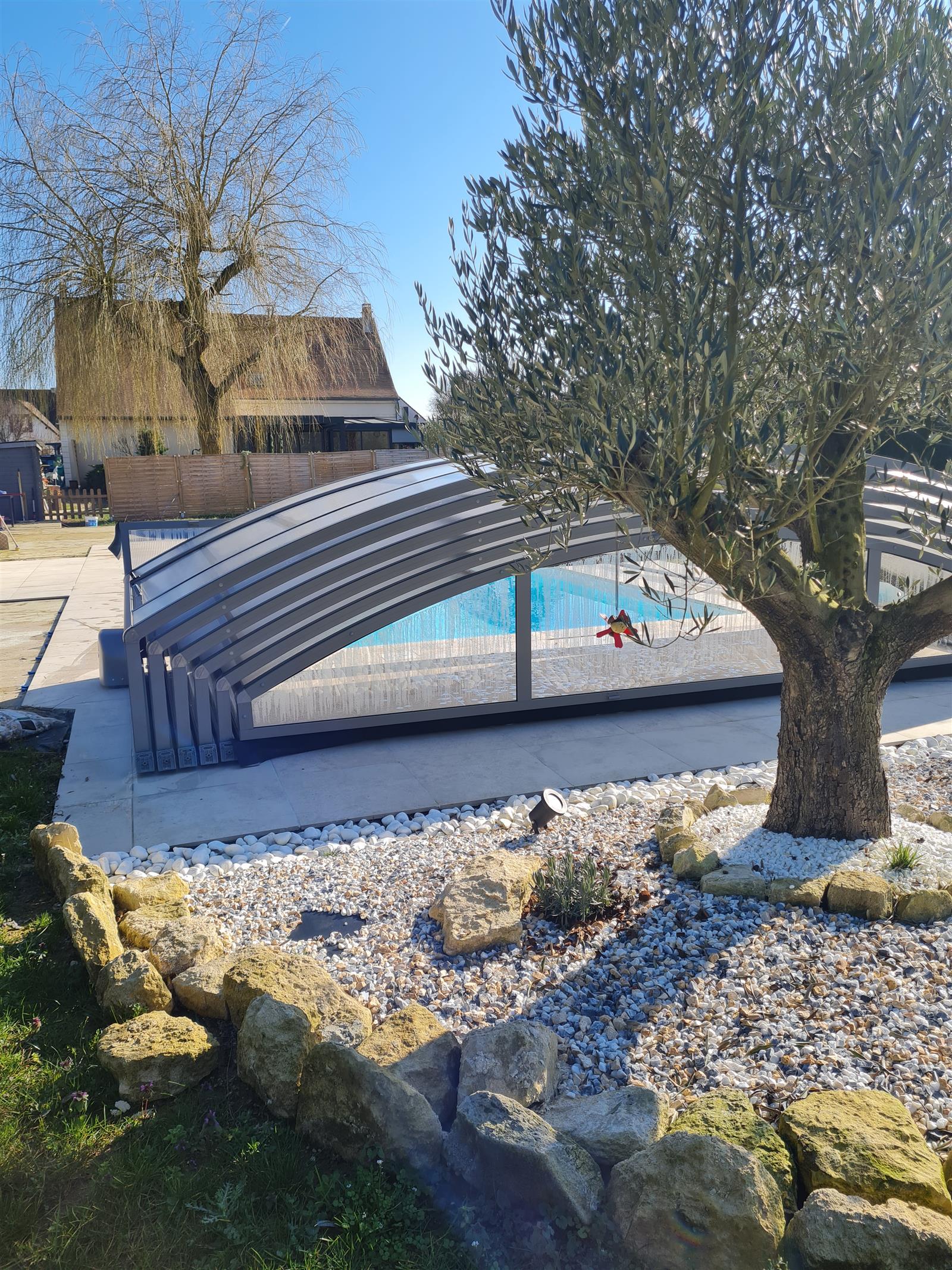 Piscine sous dome