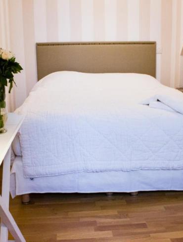 Le Quatorze_Booking