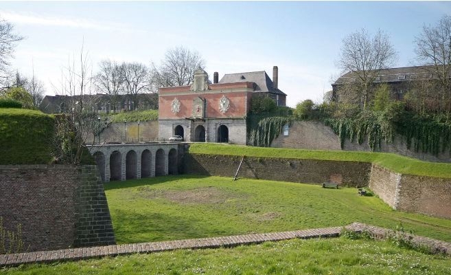 PORTE DE GAND