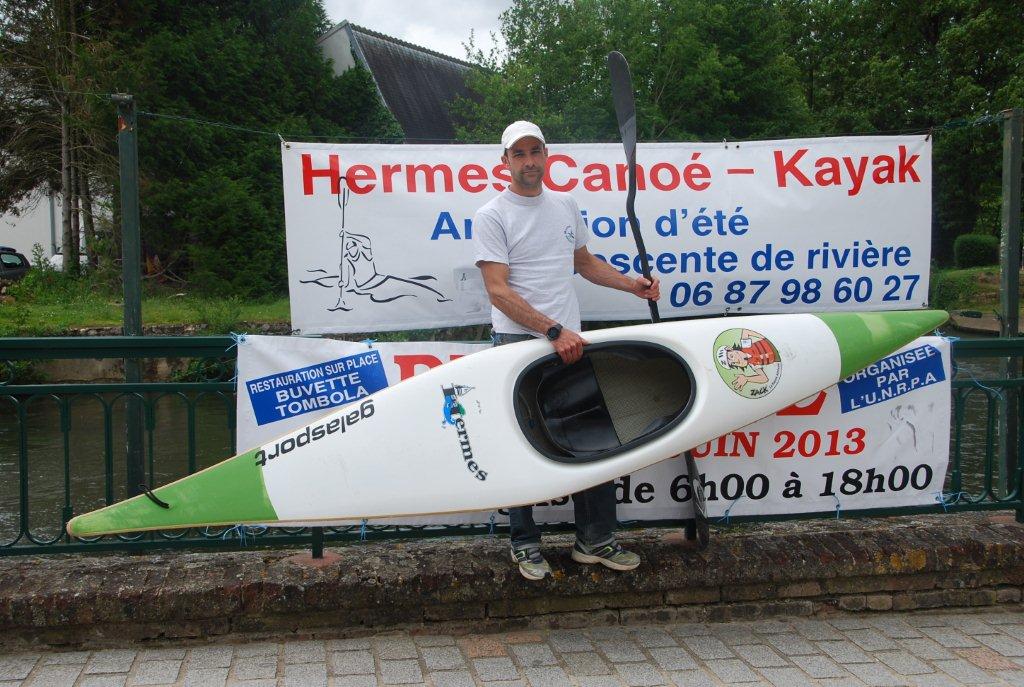 Canoë de Hermes 