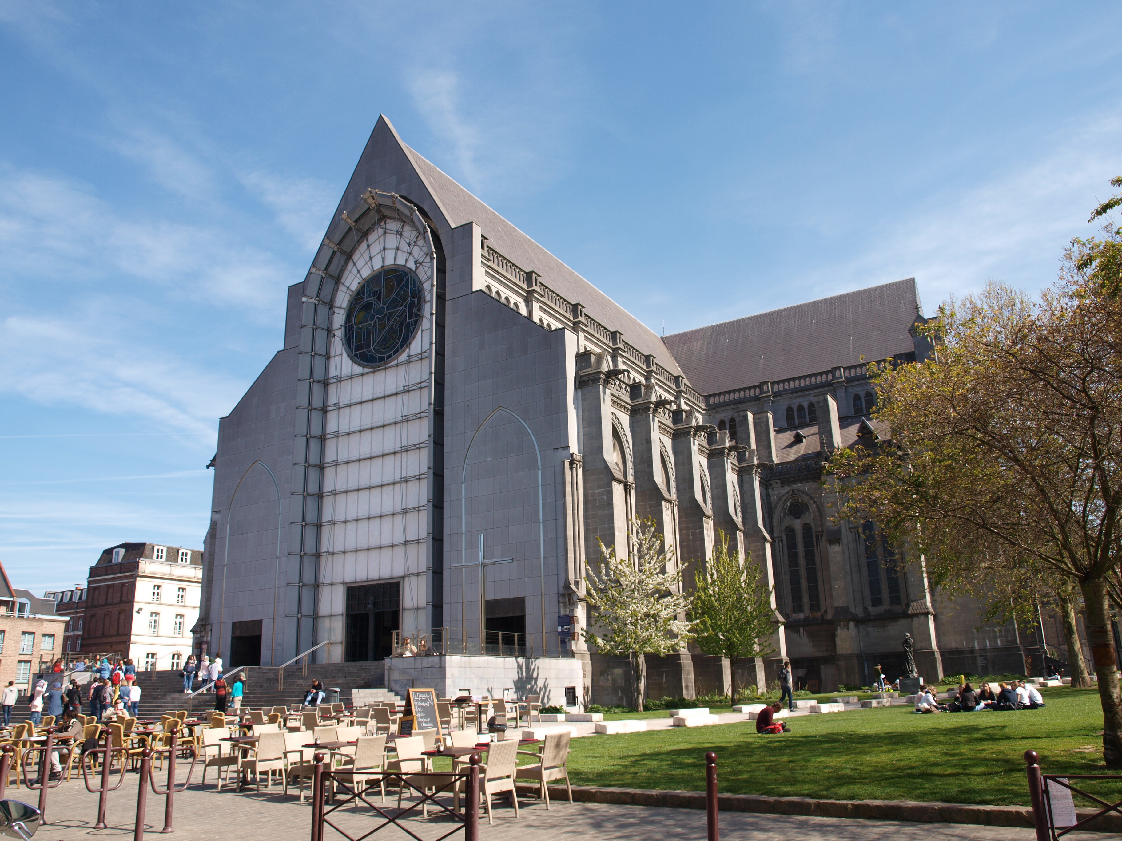 CATHEDRALE NOTRE DAME DE LA TREILLE - Façade