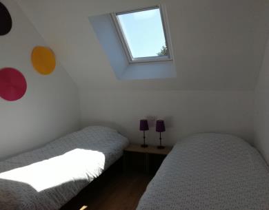 Chambre à l'étage_© Gîte l'Ormeau_VIT