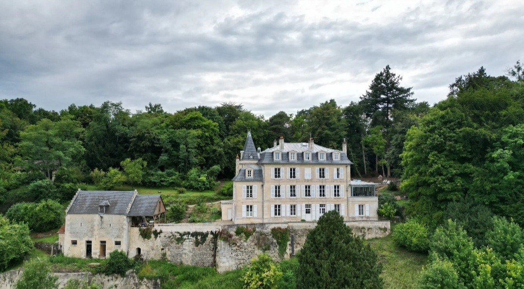 Château de la Follie Gîte du Bourgot 