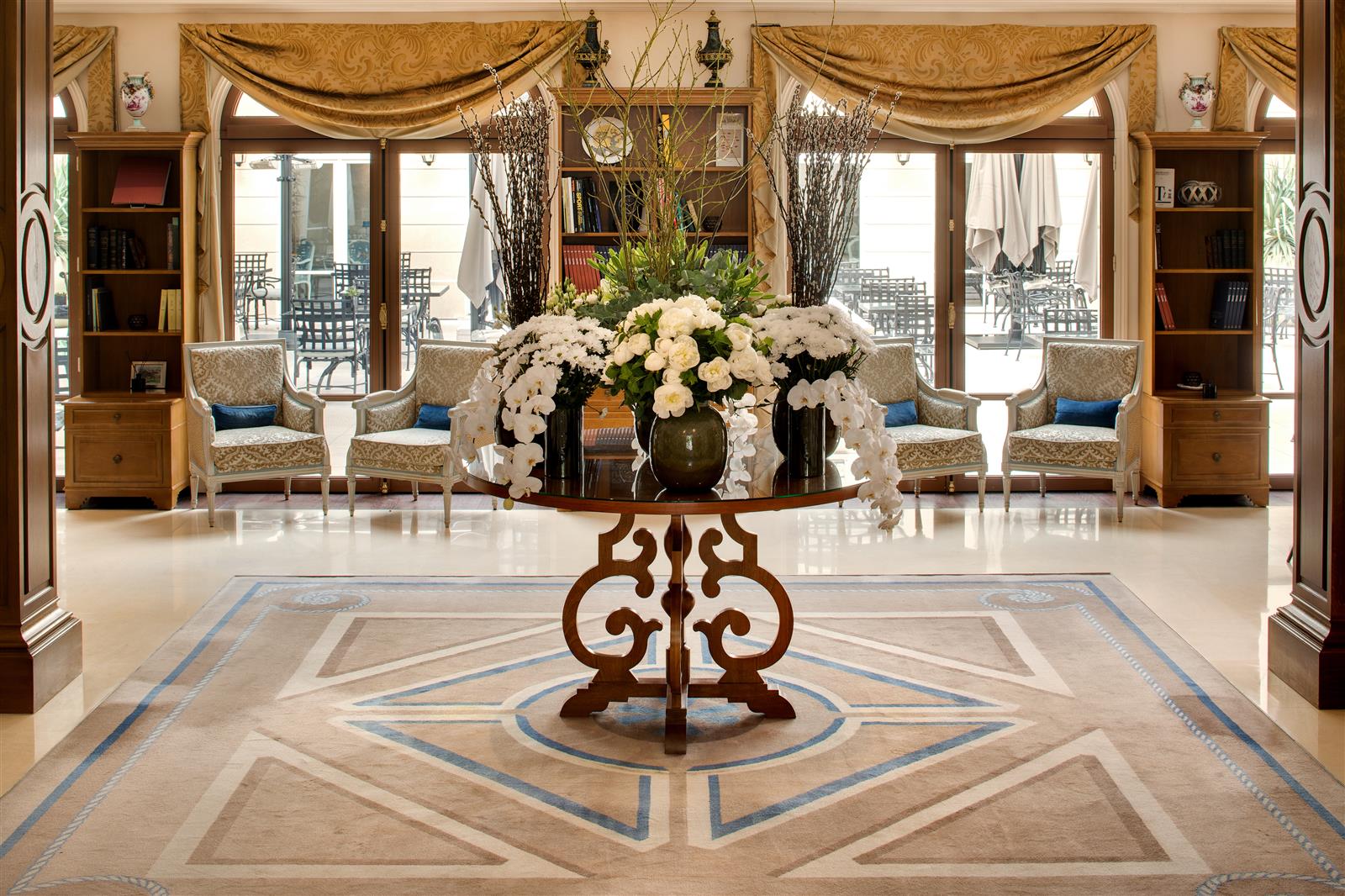 Lounge Bar