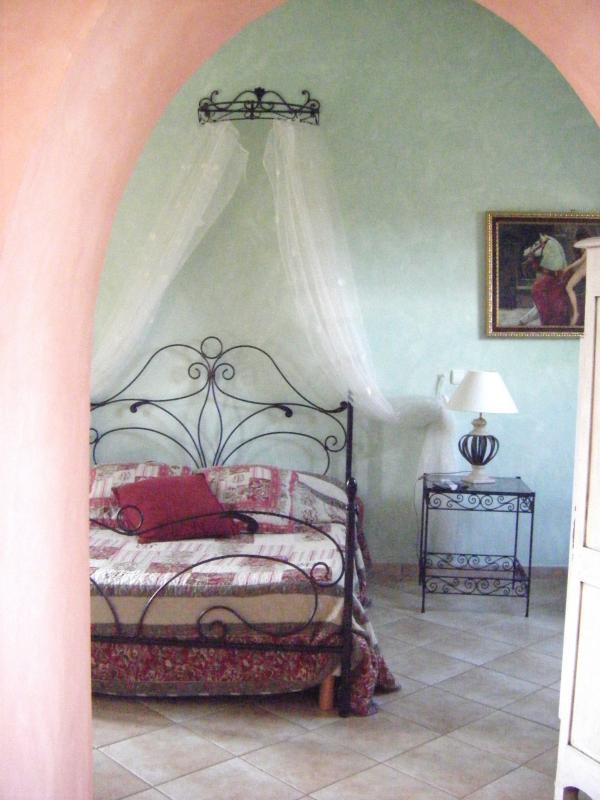 ST CREPIN IBOUVILLERS Les Roses de Montherlant