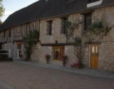 CHAUMONT-EN-VEXIN Le relais des hirondelles