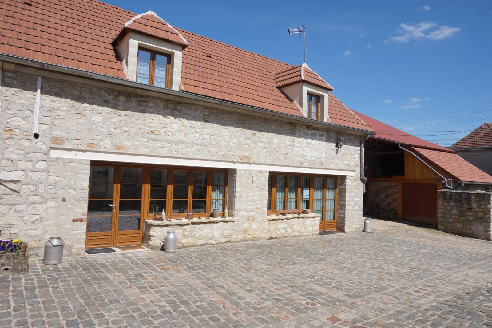 AUGER-SAINT-VINCENT La ferme du raguet