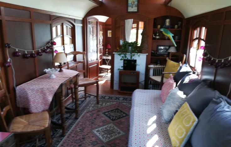 ST GERMER DE FLY La Roulotte "Ladies"