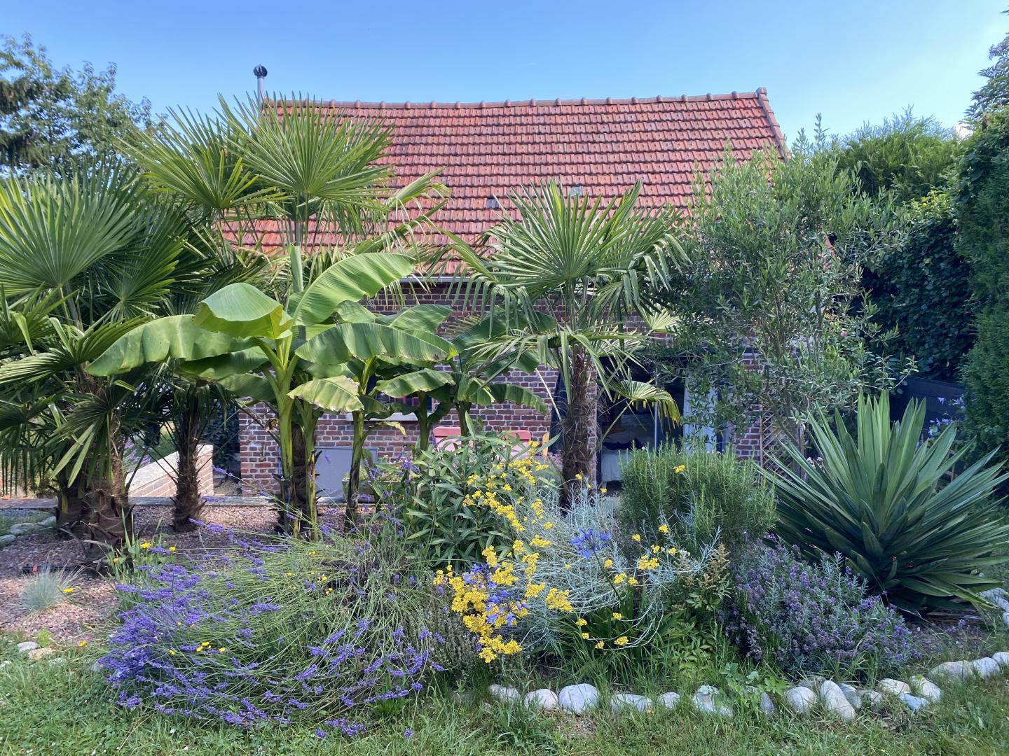 CAISNES La Maison Angèle