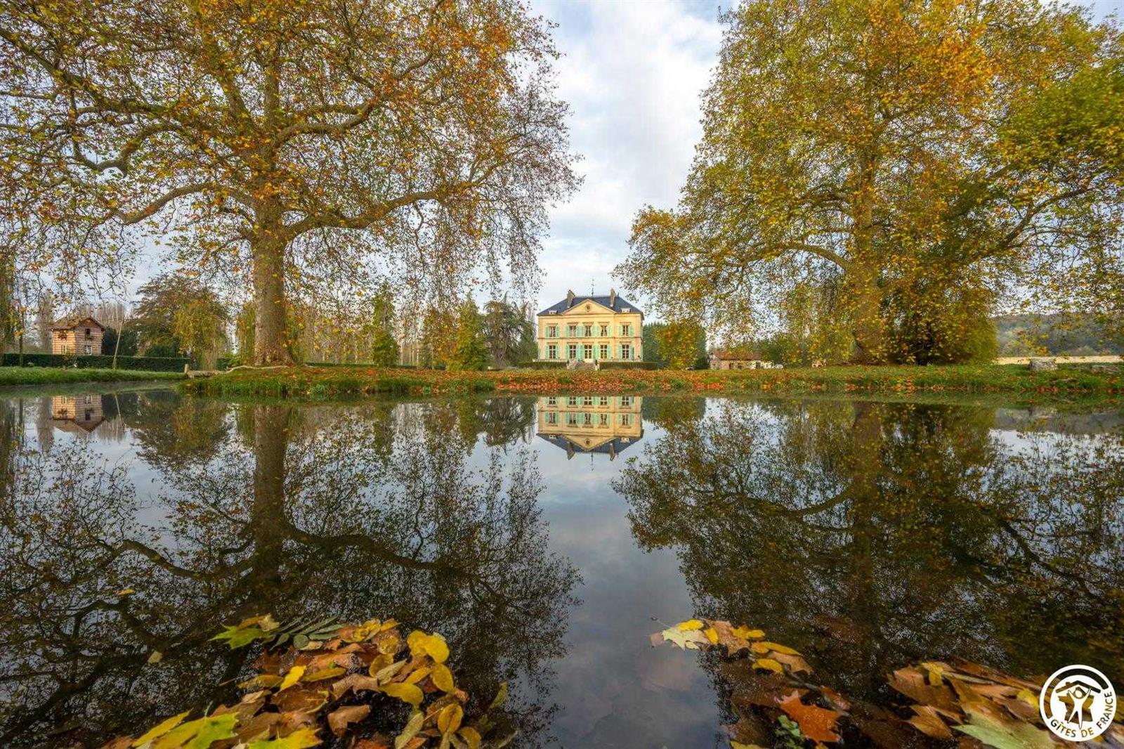 HONDAINVILLE Chambres d'hôtes au Chateau Vert