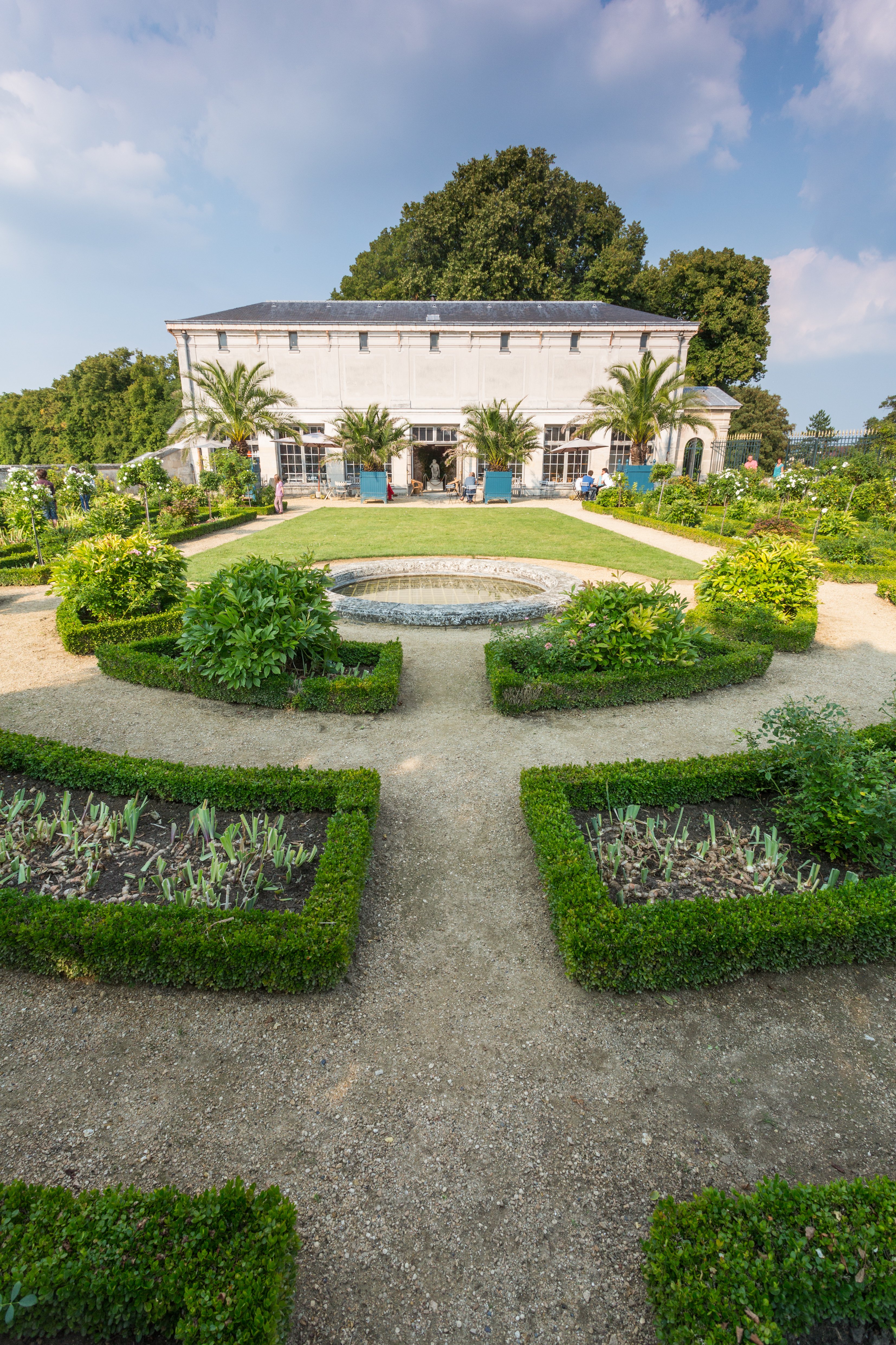 Jardin des Roses du Château de Compiègne