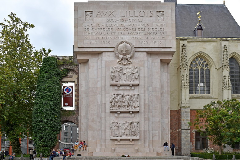 MONUMENT AUX MORTS LILLE