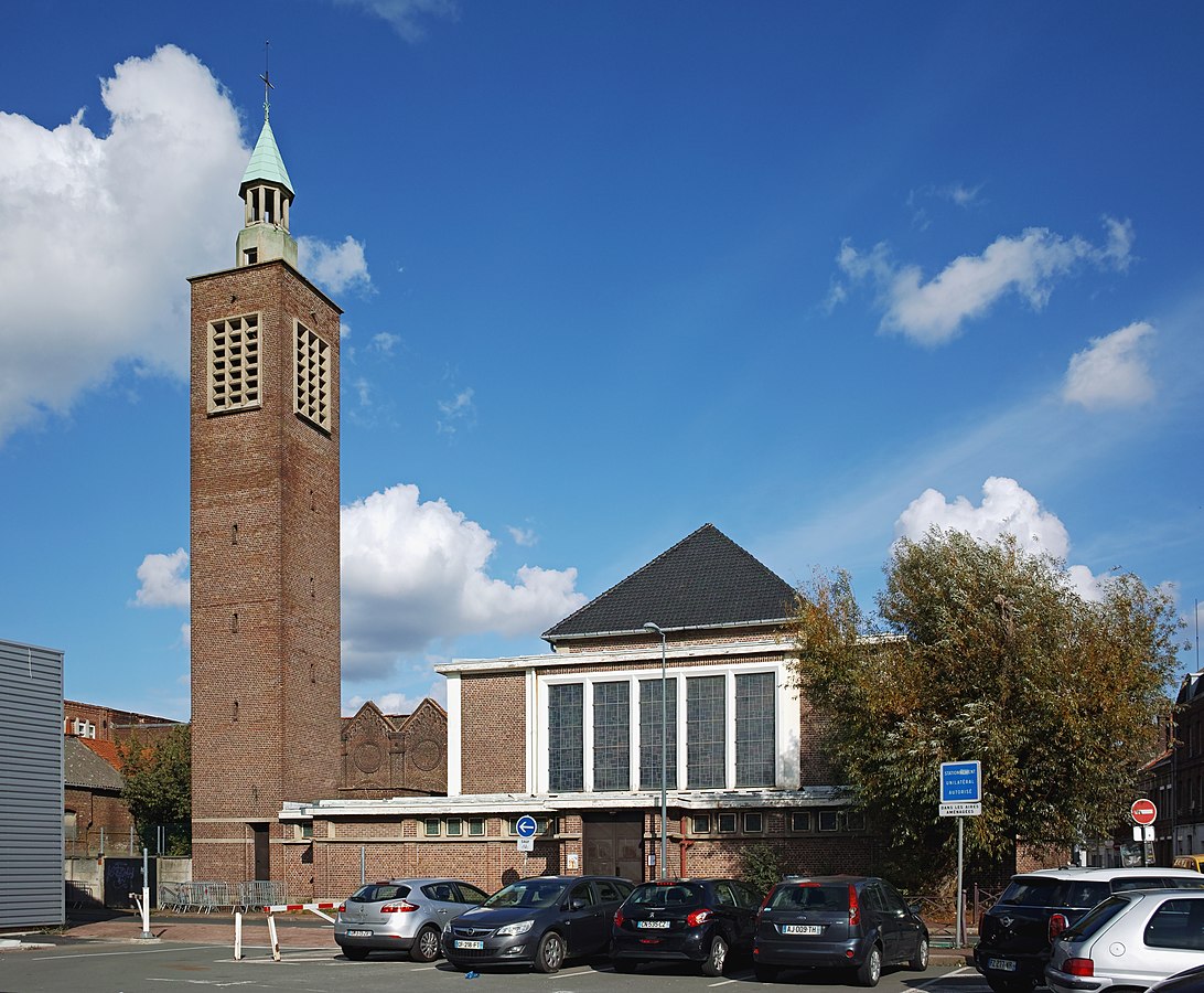 EGLISE DU TRES SAINT SACREMENT - Vue extérieure