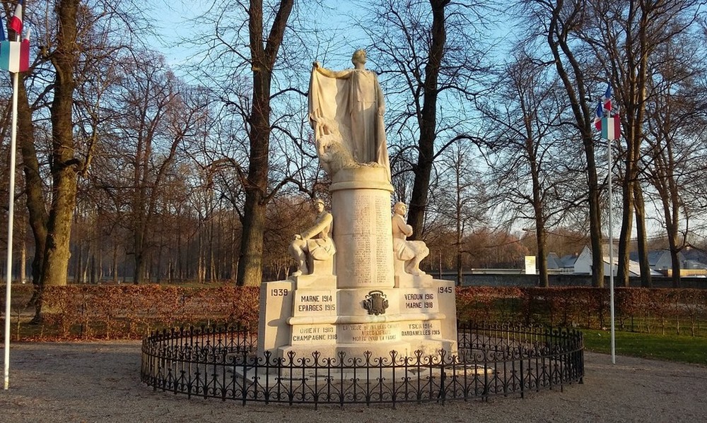 Monument aux morts de Villers-Cotterêts