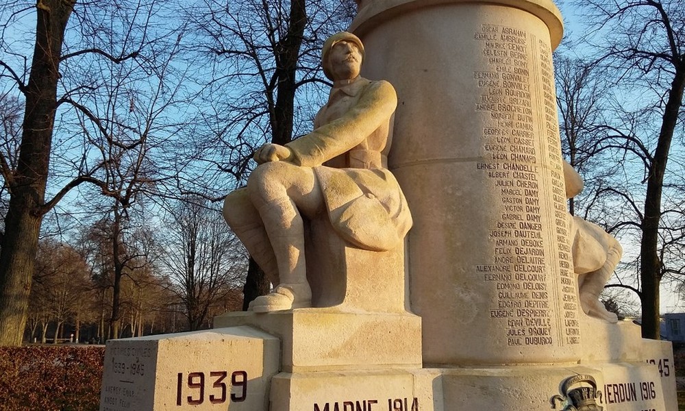 Monument aux morts de Villers-Cotterêts