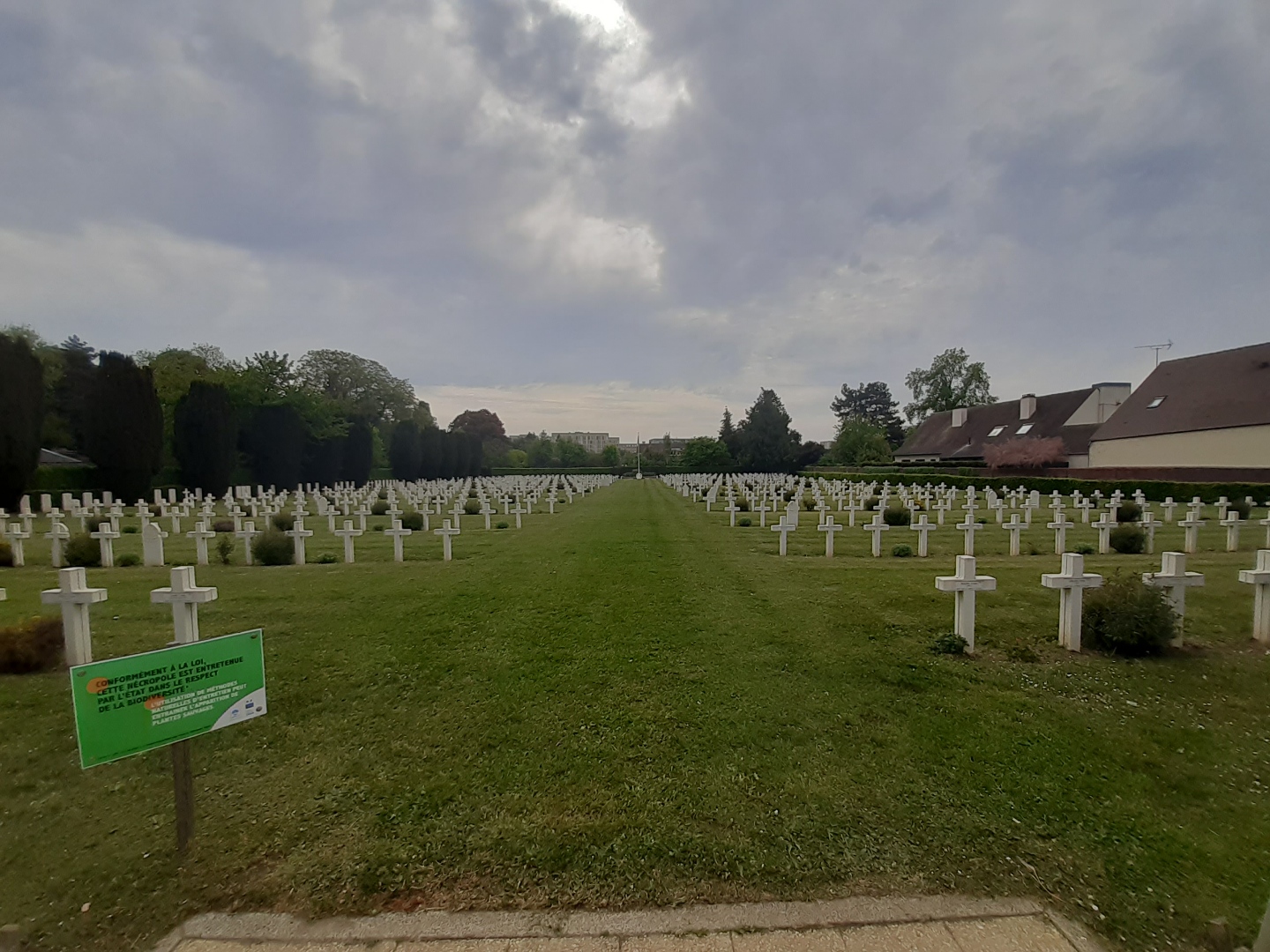 Nécropole militaire française de Beauvais