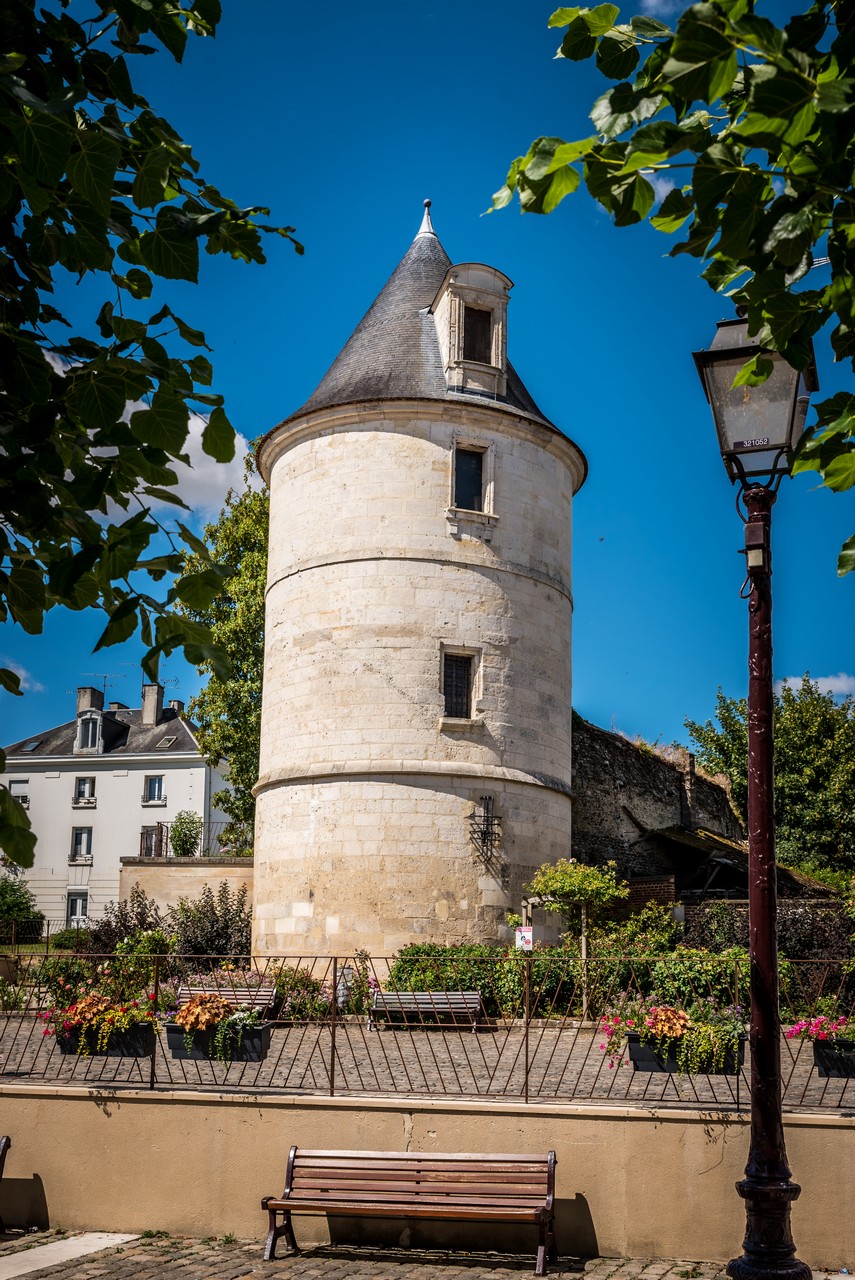 Tour des Conti