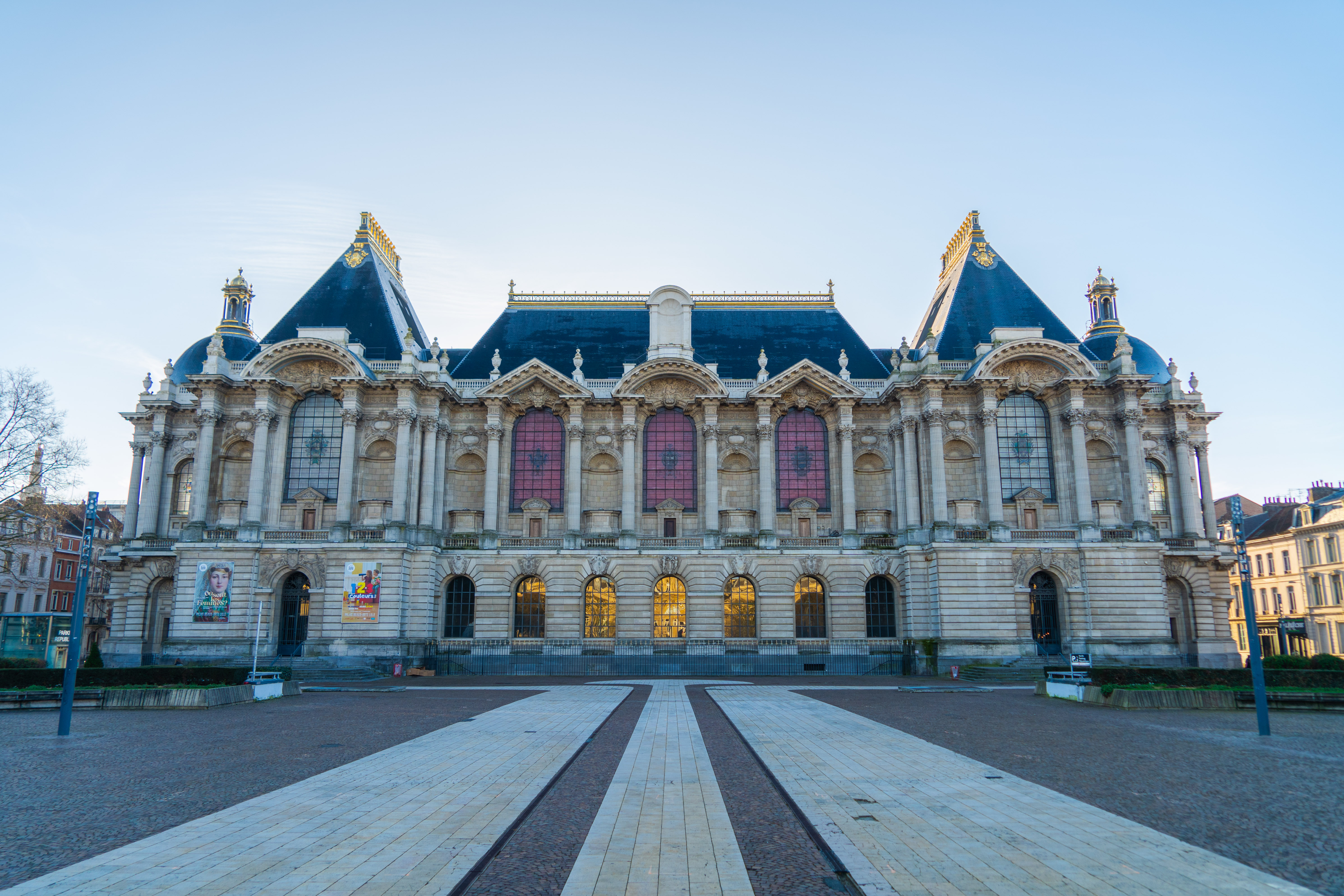 PALAIS DES BEAUX ARTS - Façade