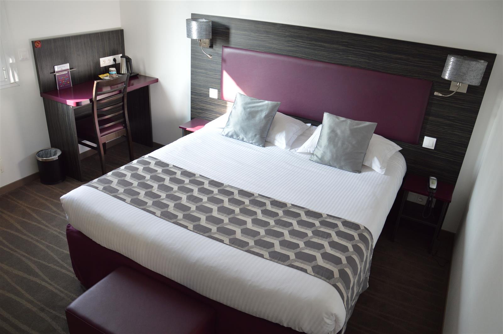 City Hotel 