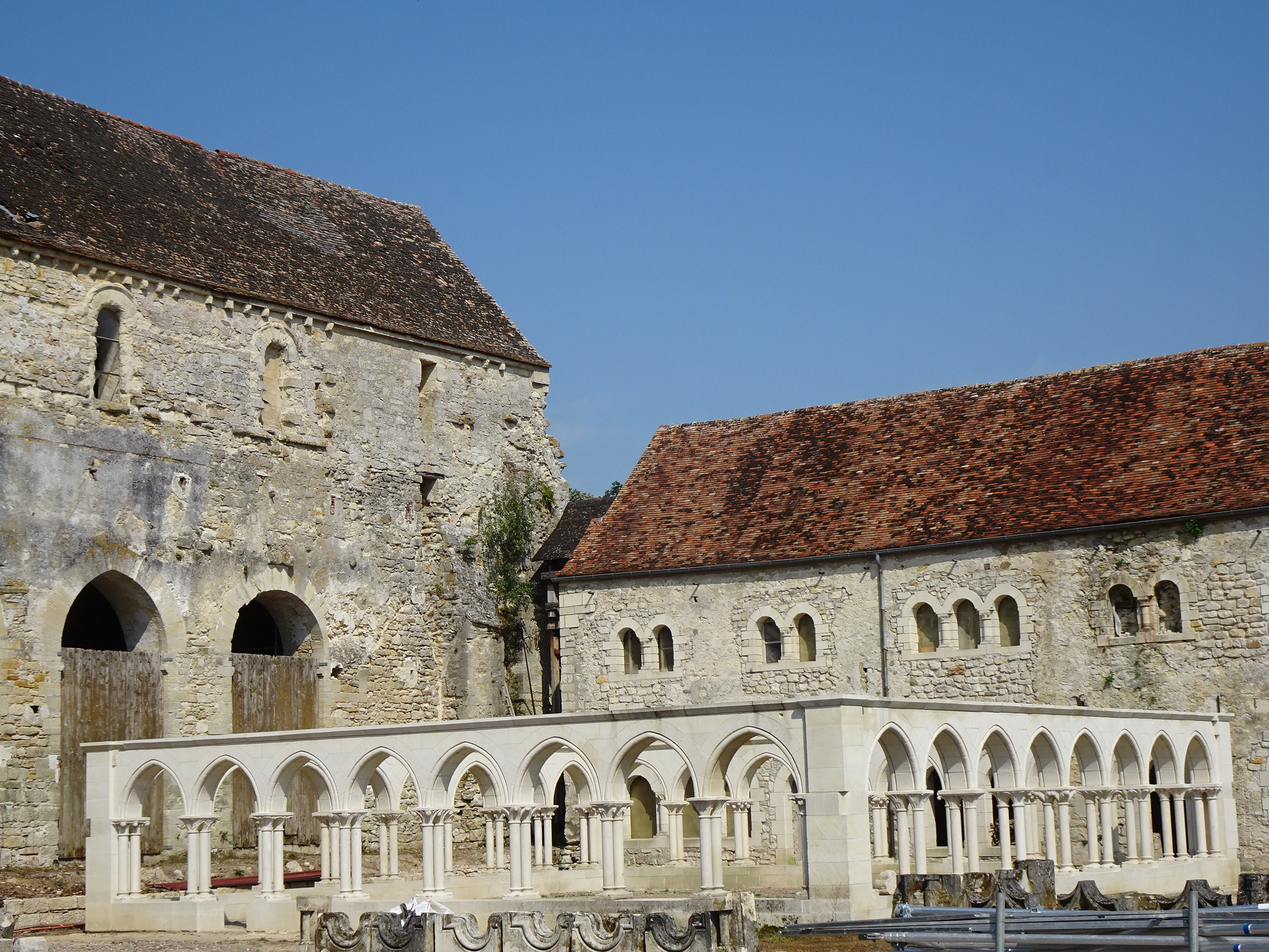 Prieuré Autheuil en valois 2