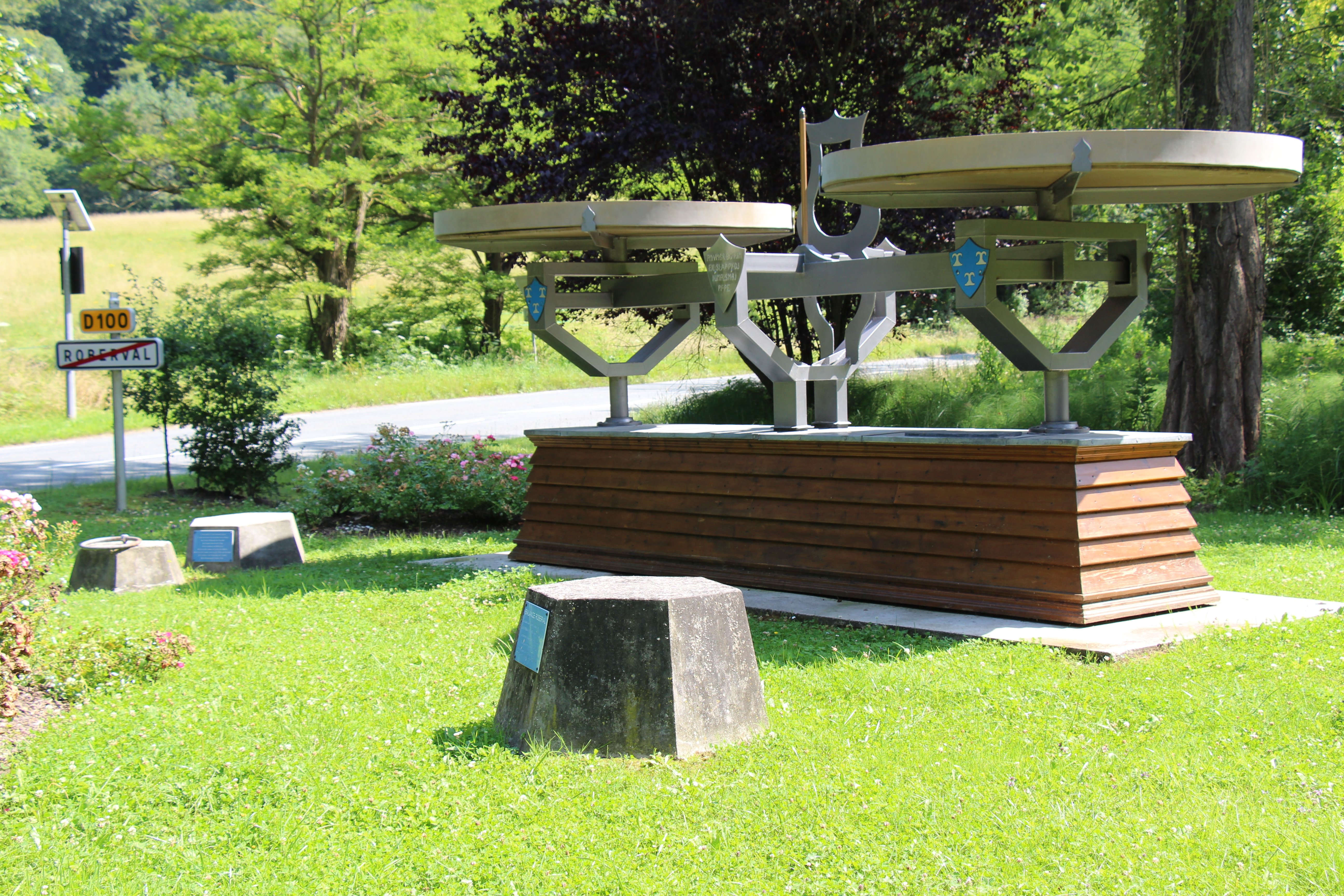 De Roberval à Rhuis, Roberval