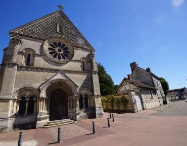 Trie-Château - église