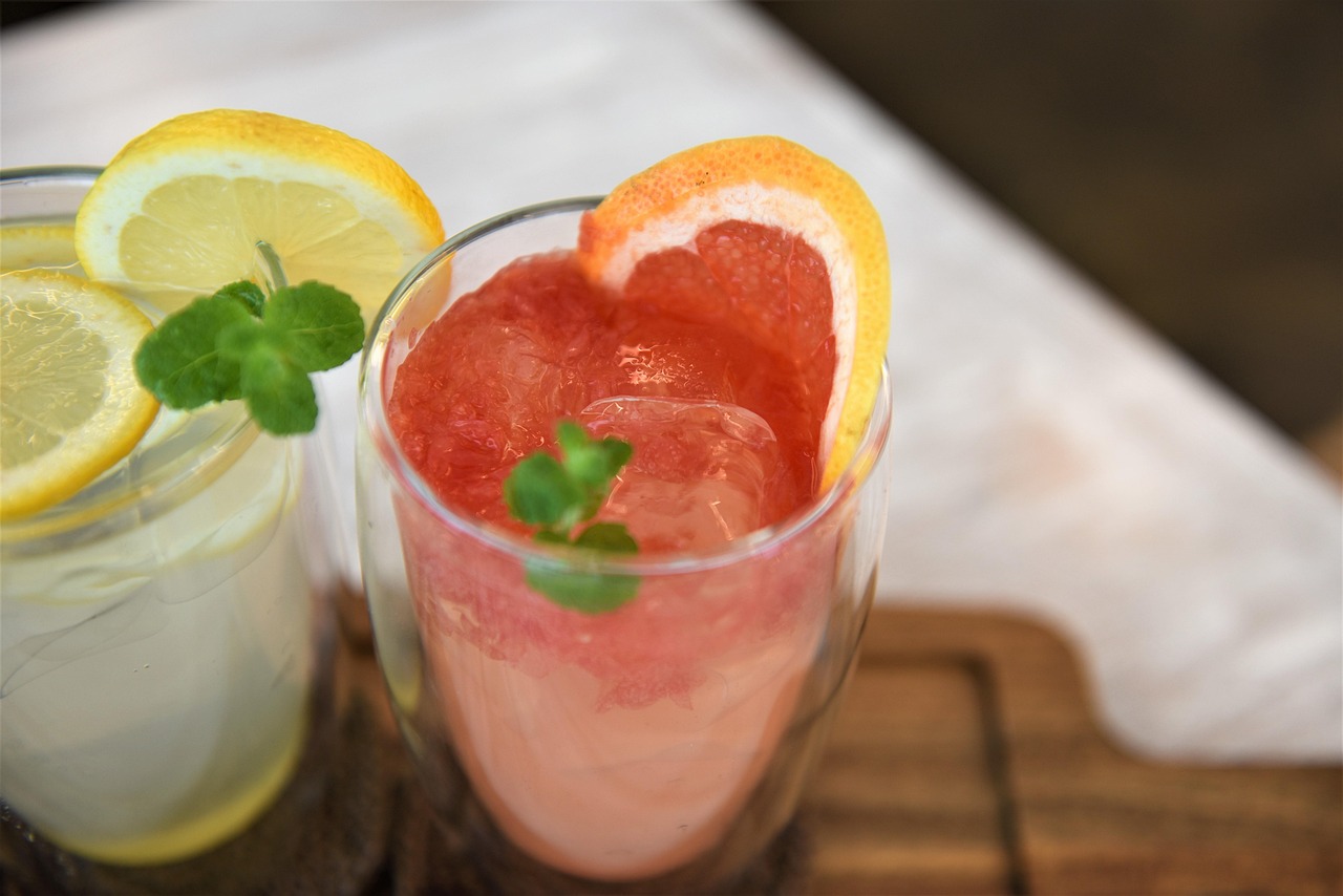 cocktails-6569488_1280
