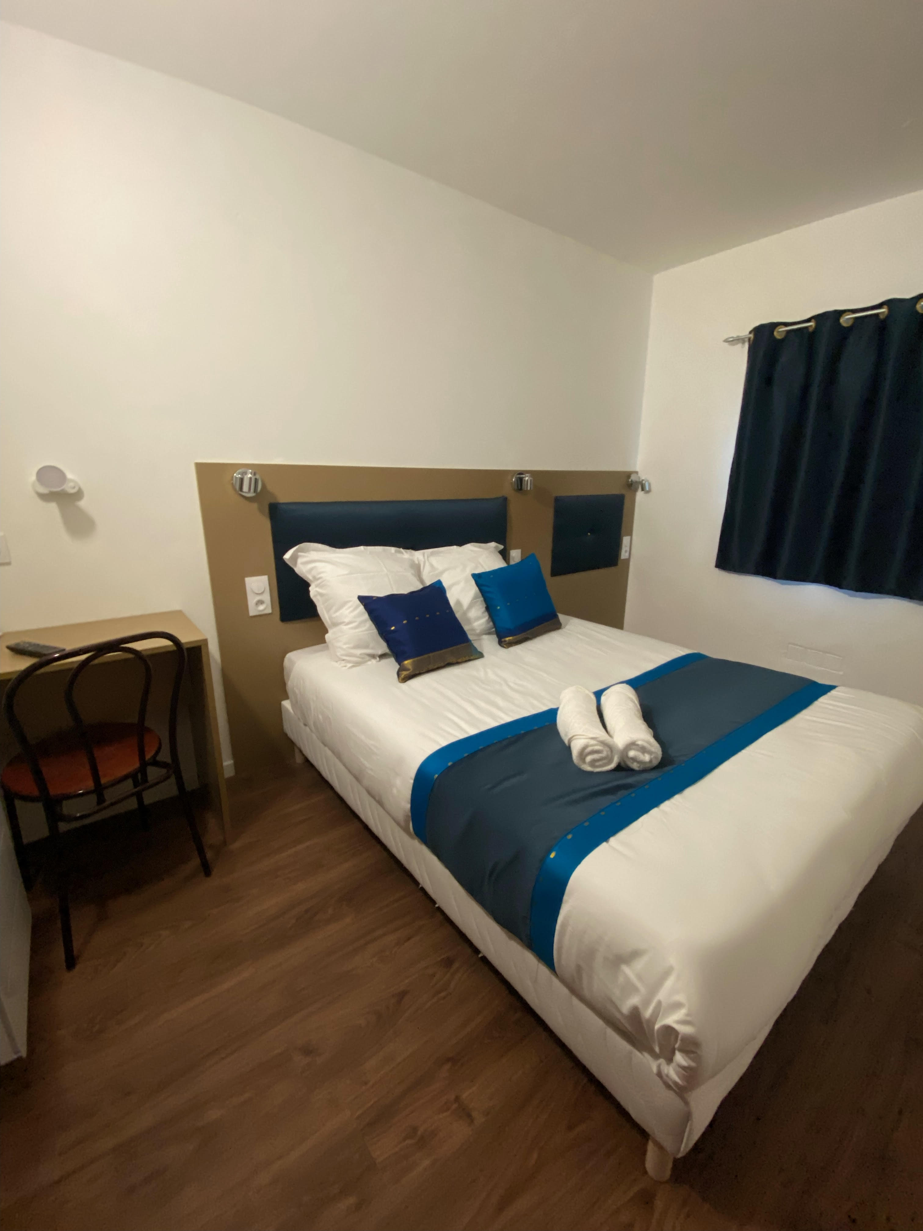 fast_hotel_crouy6