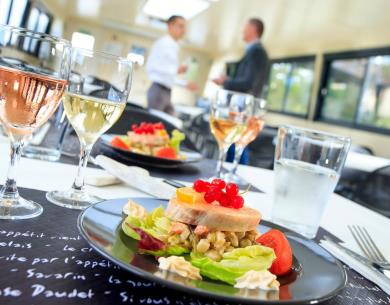 Repas sur l'Escapade